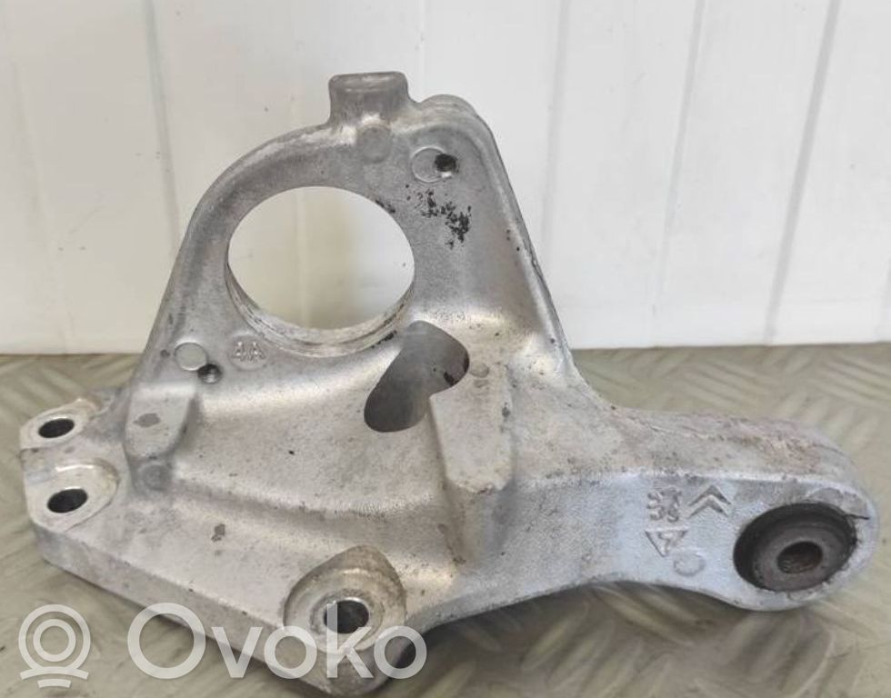 Driveshaft support bearing bracket   9674067780
