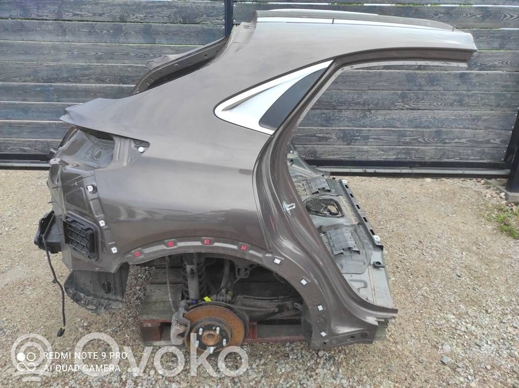 KIA Xceed Takakulmapaneeli 