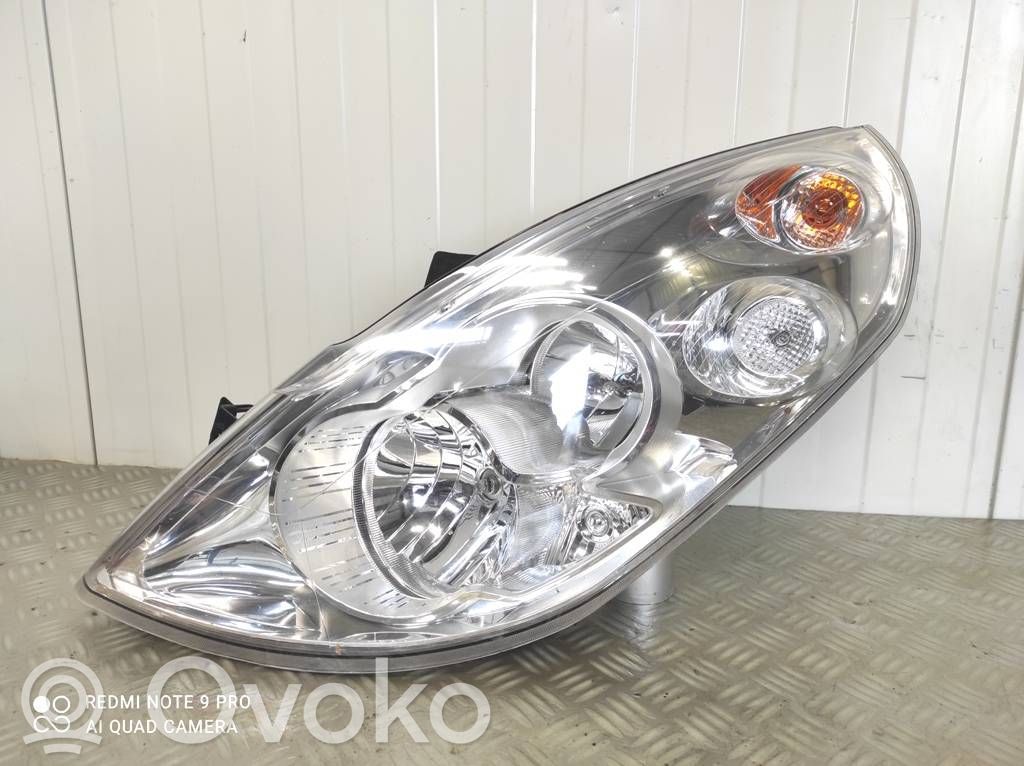 Opel Movano B Phare frontale 