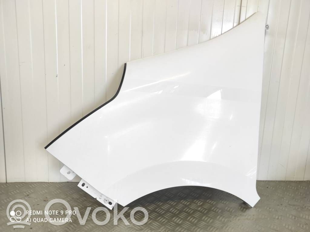 Opel Movano B Błotnik przedni 