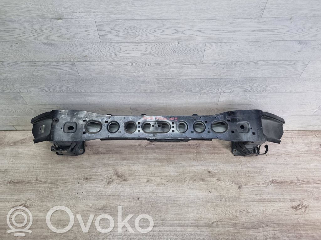 Ford Focus Передняя укрепление бампера 