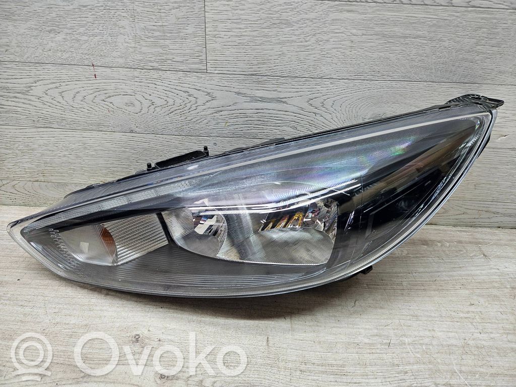 Ford Focus Scheinwerfer 