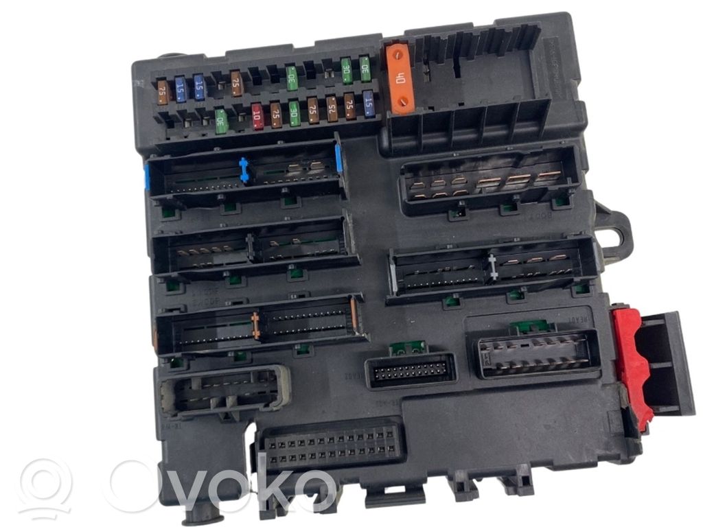 Drošinātāju bloks   519070007