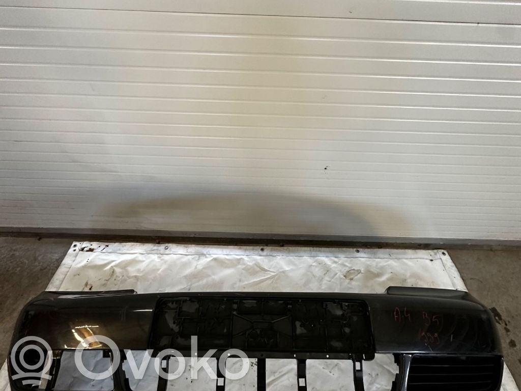 Audi A4 S4 B5 8D Priekinis bamperis 