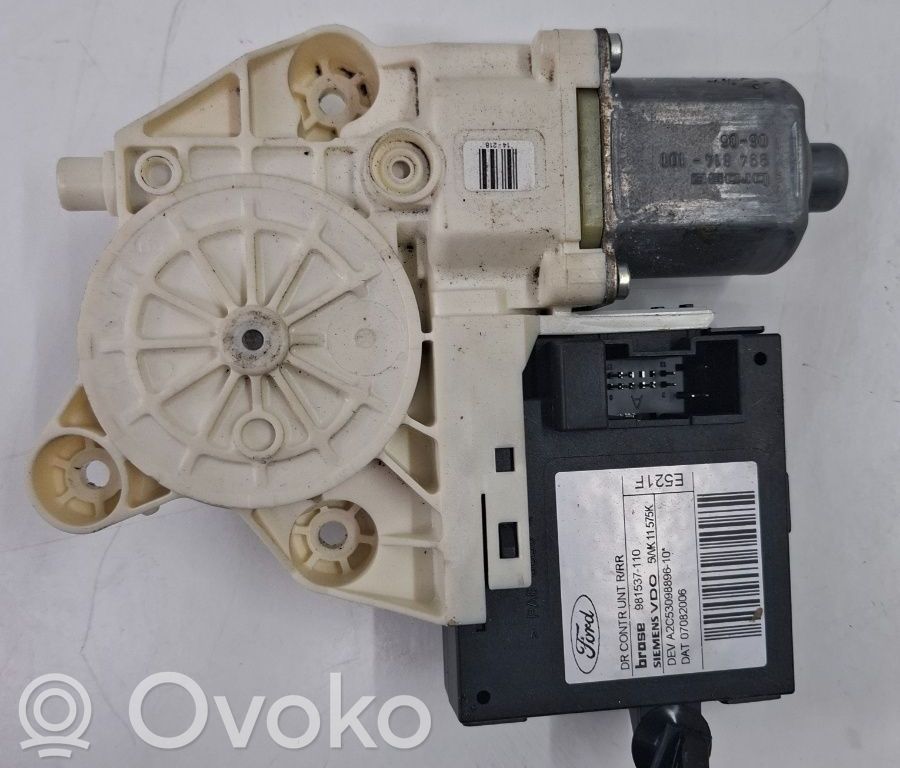 Silnik regulatora szyby drzwi przednich   130822217
