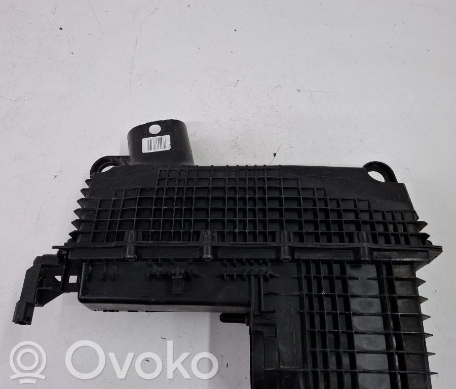 Abdeckung Deckel Luftfilterkasten   8200557476