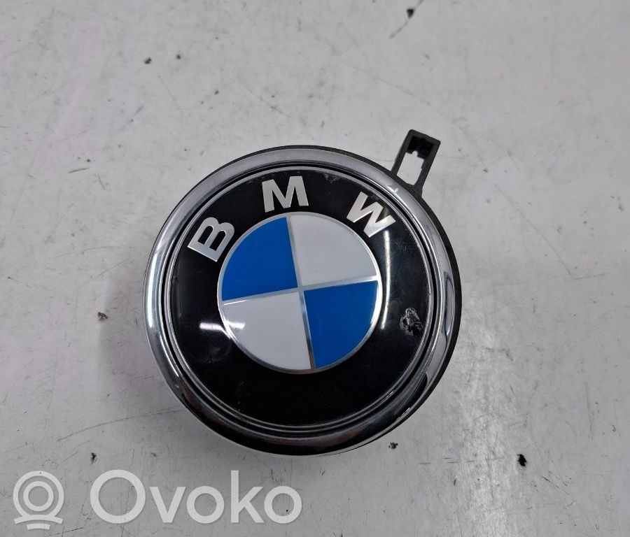 BMW 1 E81 E87 Griff Taster Öffner Heckklappe Kofferraumdeckel 