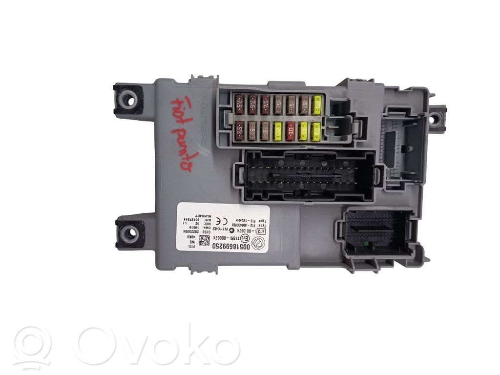Fiat Punto Evo Ramka / Moduł bezpieczników 