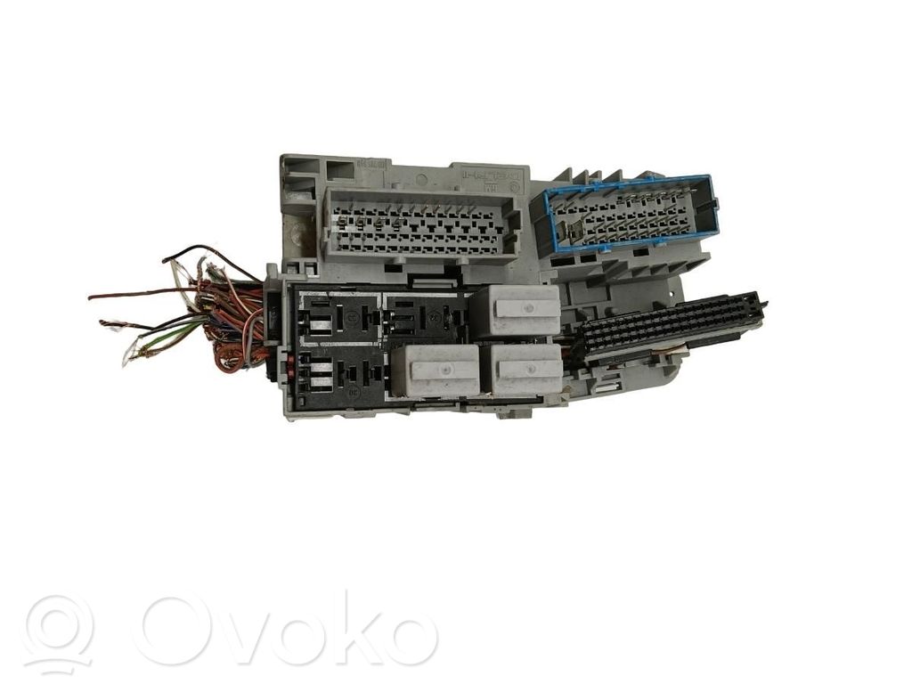 Opel Corsa C Sulakemoduuli 