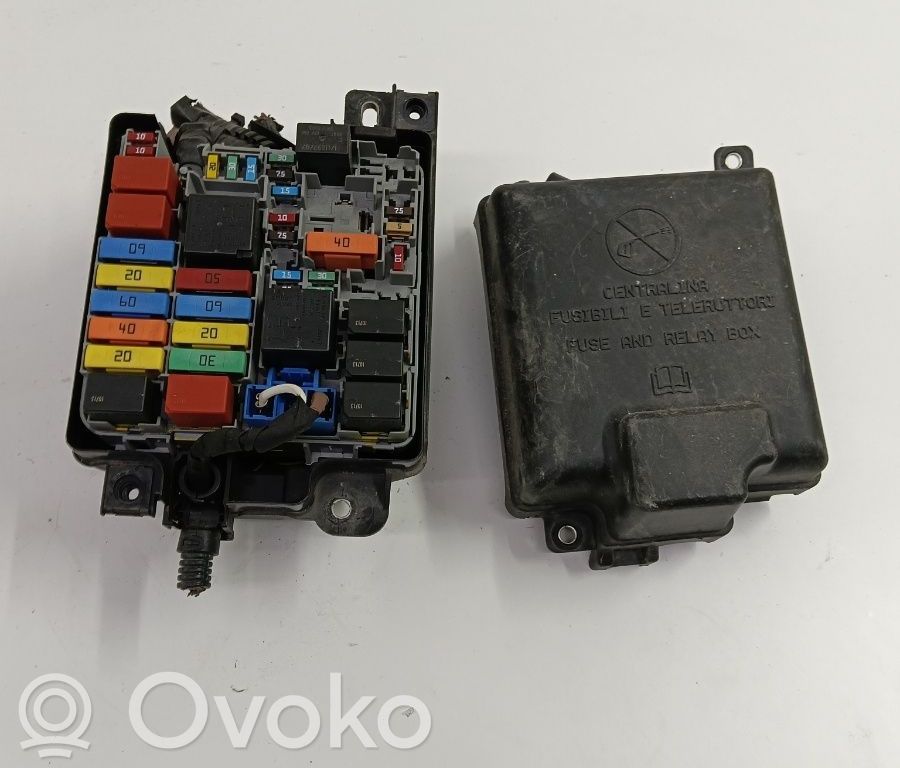 Módulo de fusible   51839437