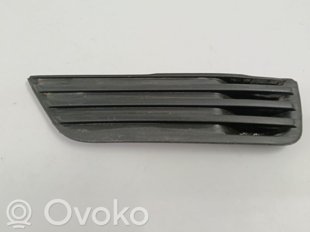 Ford Focus Front bumper lower grill 