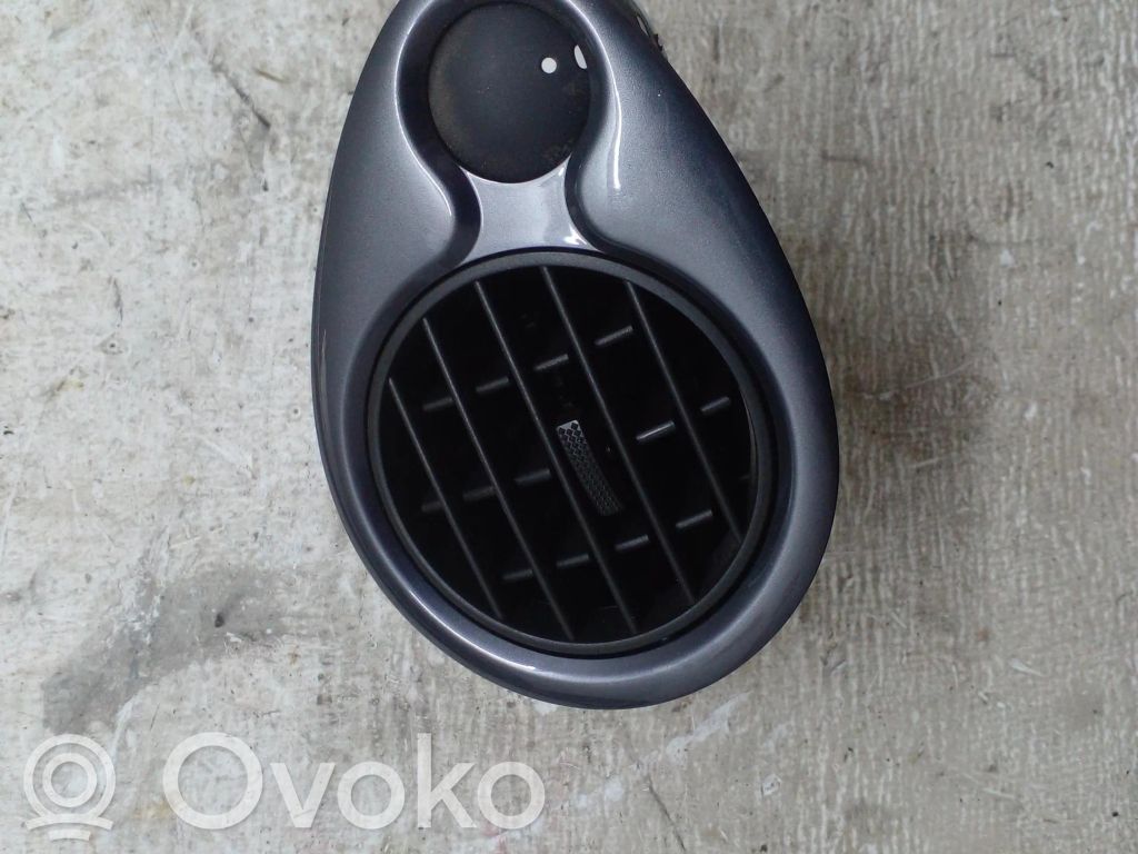 Renault Clio III Dashboard side air vent grill/cover trim 