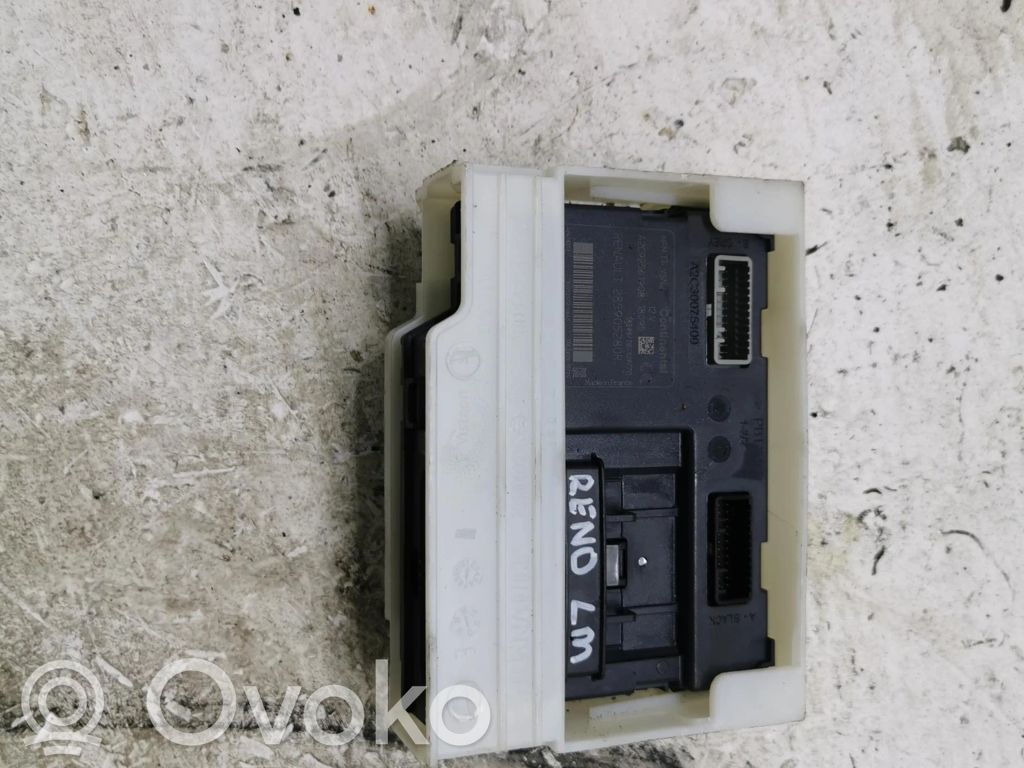 Renault Clio IV Ignition key card reader 