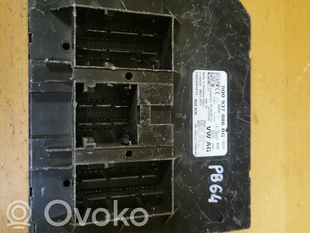 Volkswagen PASSAT B8 Comfort/convenience module 