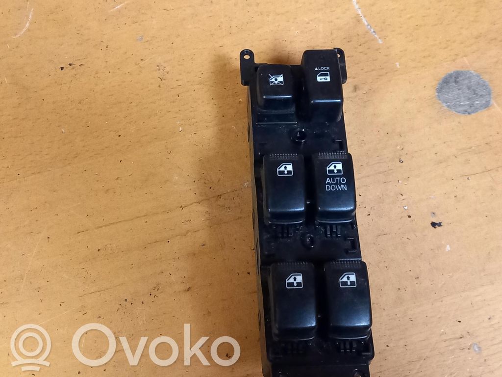 KIA Rio Quarter vent window switch 