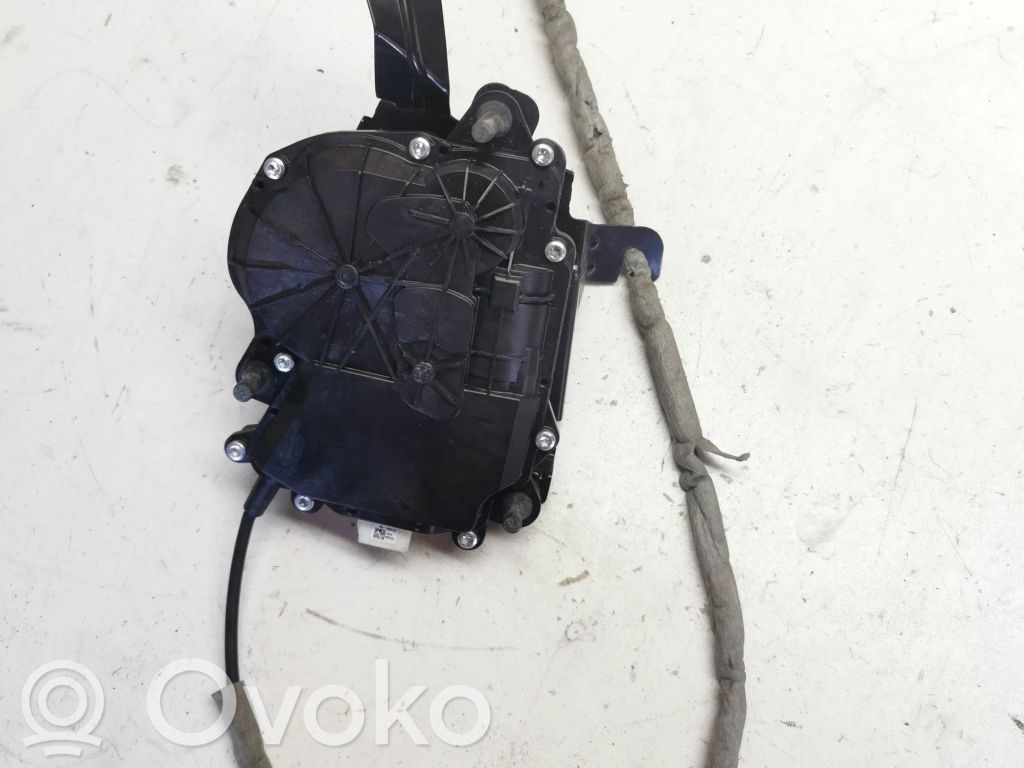 BMW 3 F30 F35 F31 Siłownik elektryczny podnoszenia klapy tylnej / bagażnika 