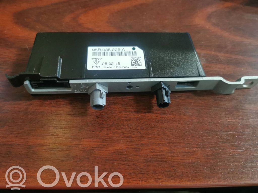 Porsche Macan (95B) Antenos stiprintuvas 