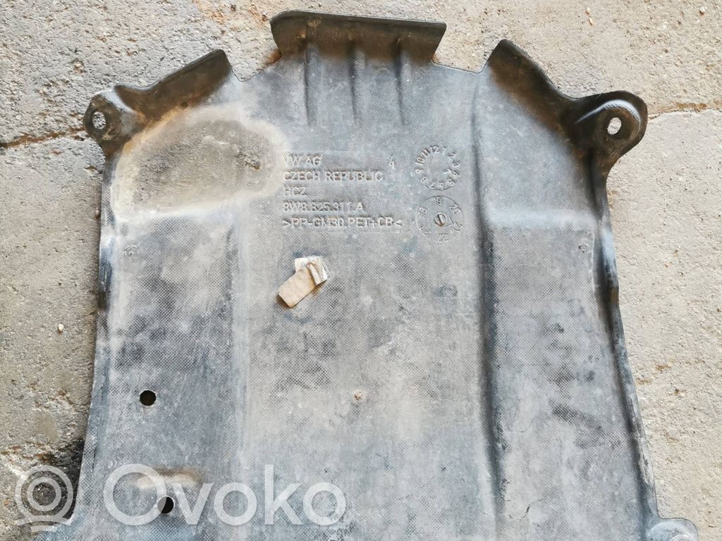 Audi A5 Dugno apsauga 