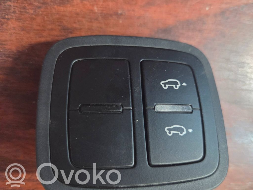 Porsche Macan (95B) Tailgate opening switch 