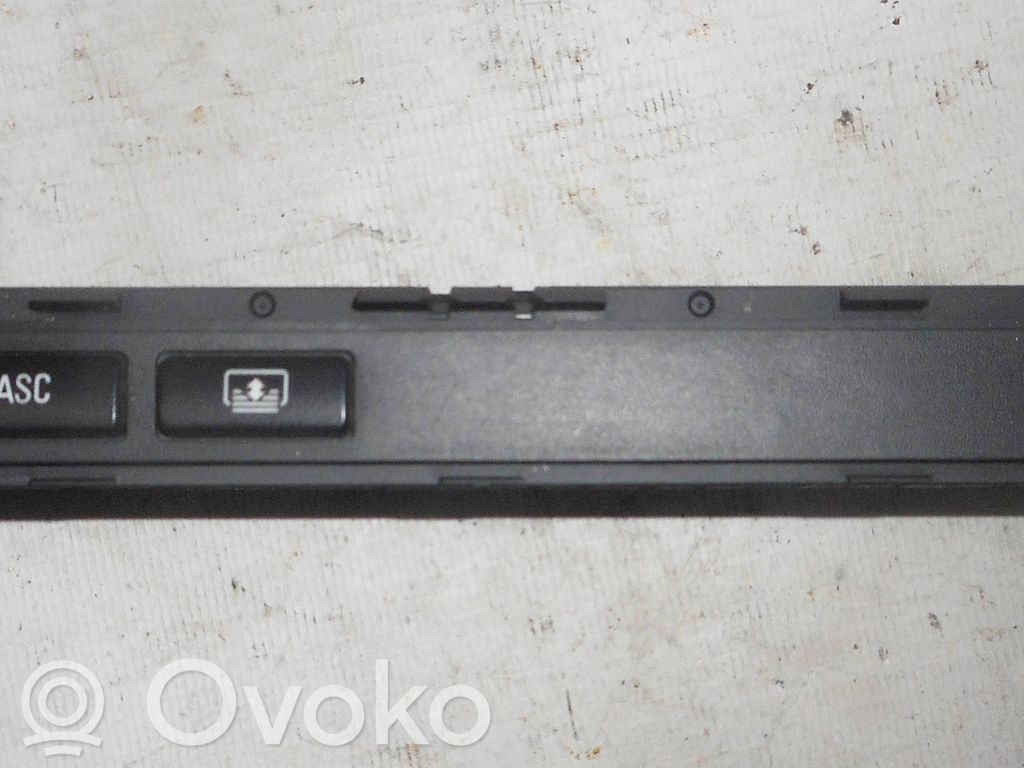 Boîtier de commande ASC / interrupteurs   83737529