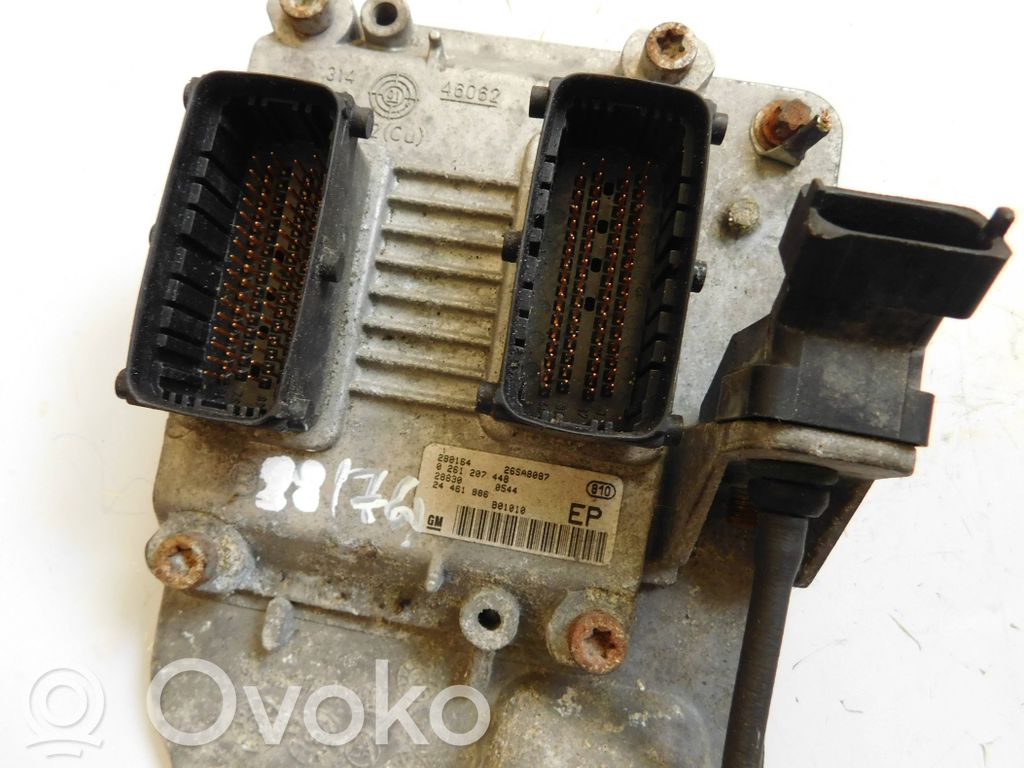 Opel Zafira A Engine control unit/module 
