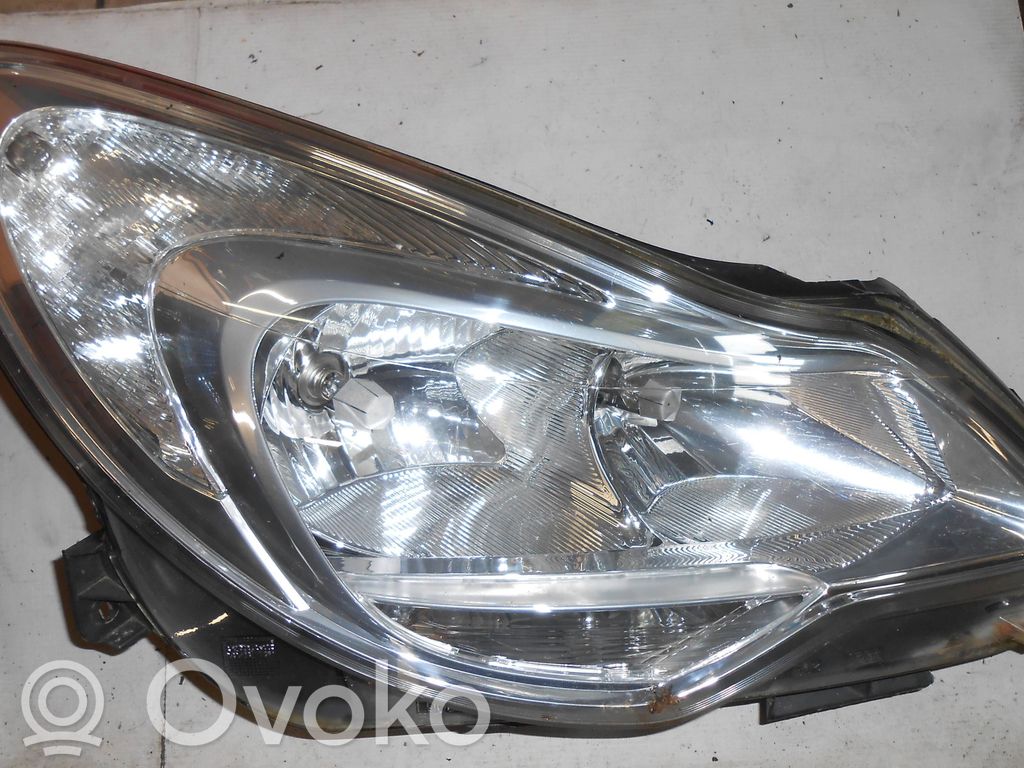 Opel Corsa D Scheinwerfer 