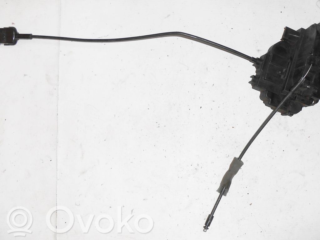 Renault Clio III Front door lock 