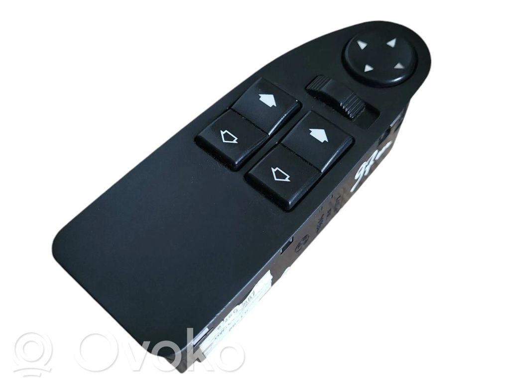 BMW 5 E39 Electric window control switch 