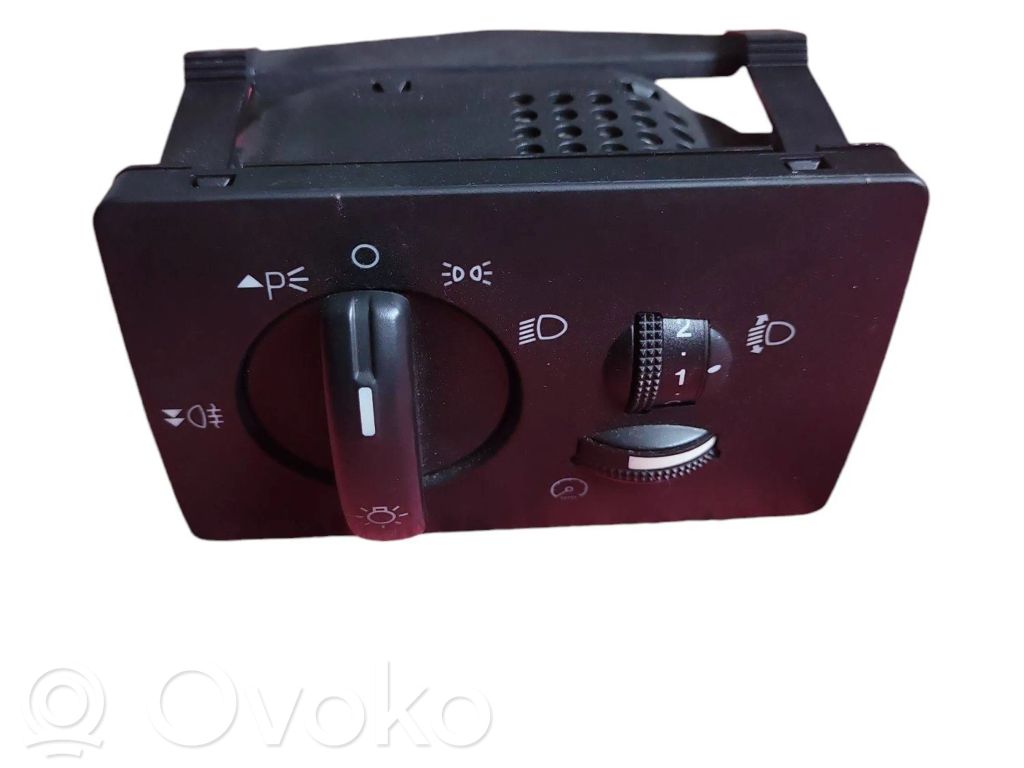 Ford Focus C-MAX Light switch 