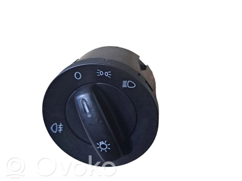 Volkswagen PASSAT B6 Light switch 