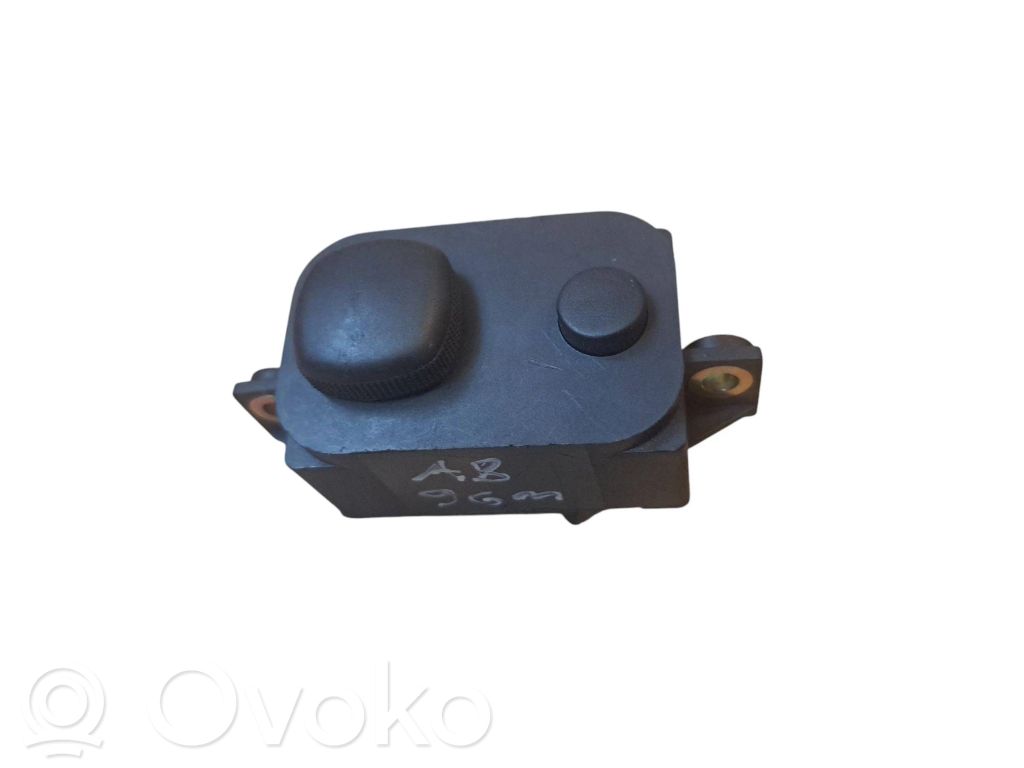 Audi A8 S8 D2 4D Steering wheel adjustment switch 