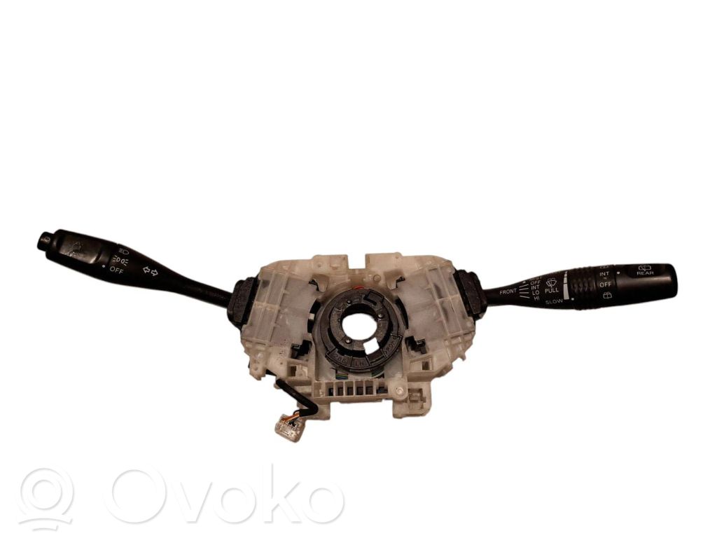 Mitsubishi Grandis Commodo, commande essuie-glace/phare 