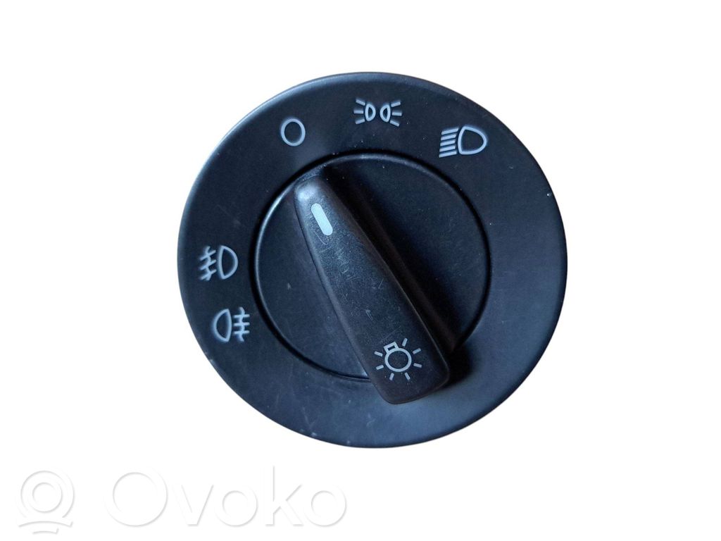 Skoda Fabia Mk2 (5J) Interruptor de luz 
