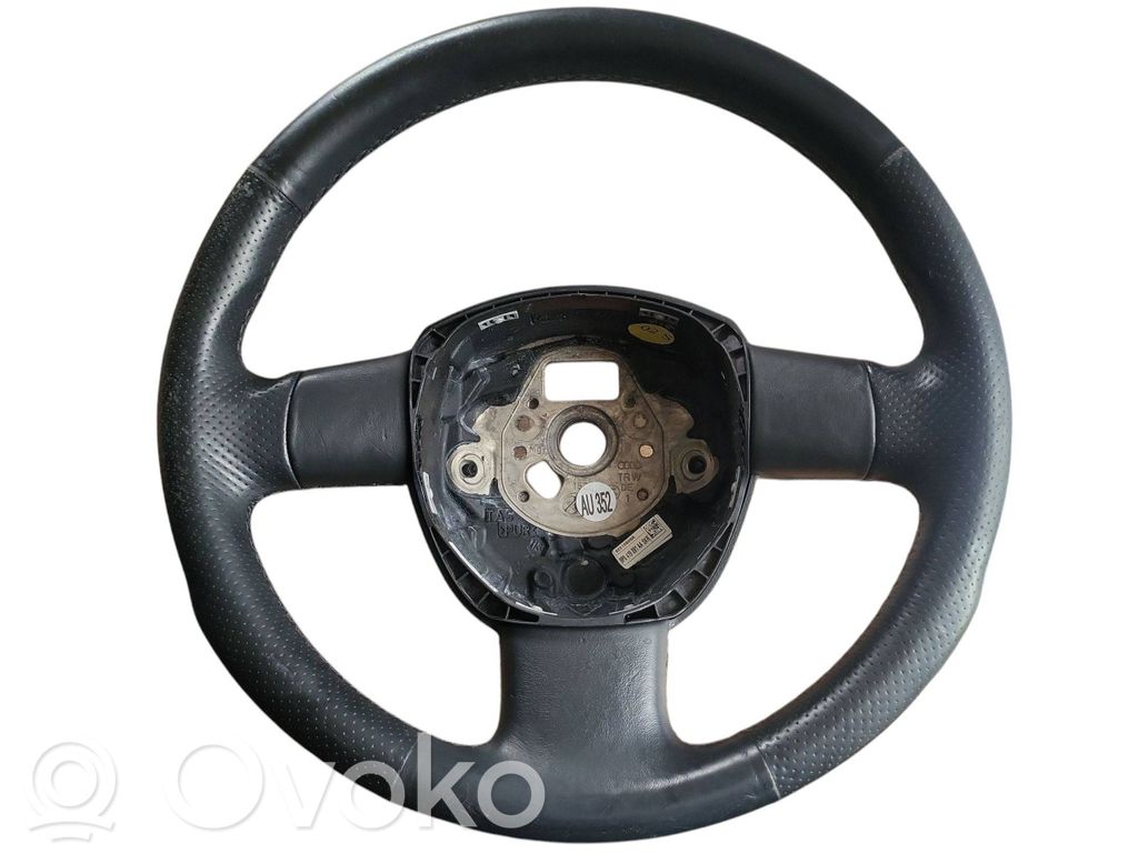 Ohjauspyörä   8P0419091AA