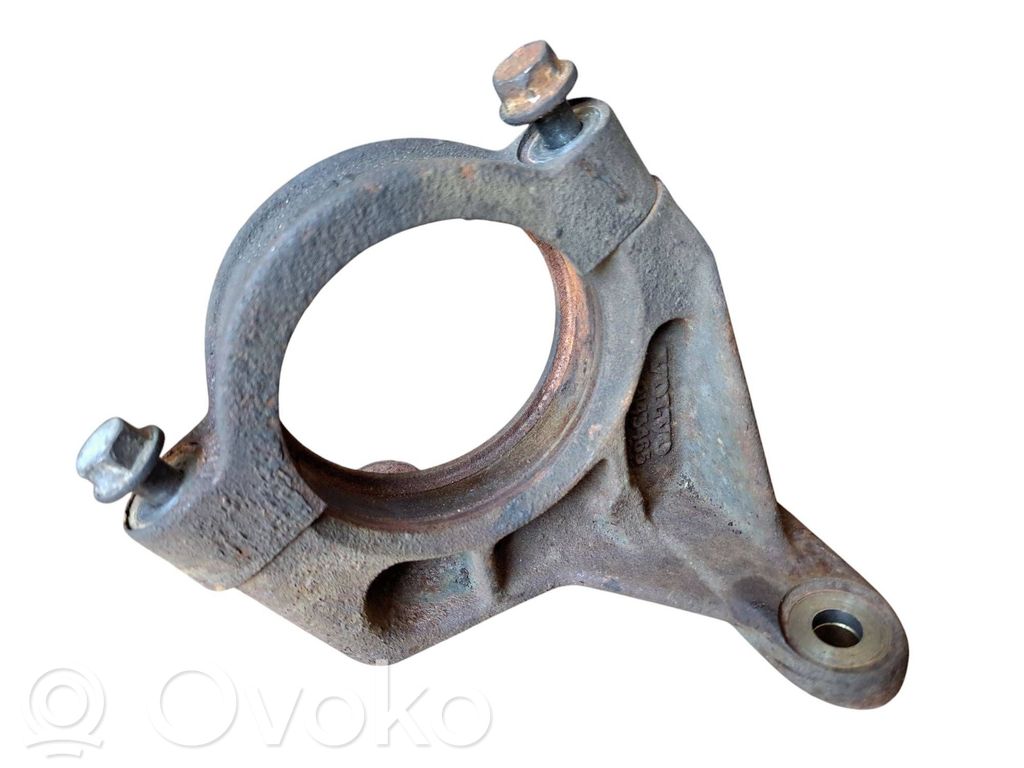 Volvo S60 Driveshaft support bearing bracket 