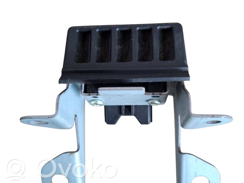 KIA Sportage Tailgate sensor 