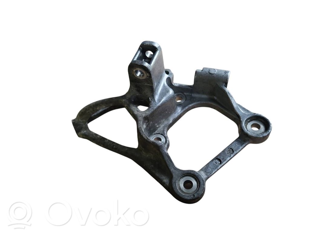 Peugeot Partner Engine mounting bracket 