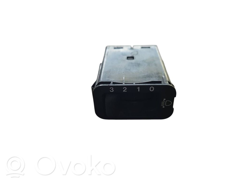 Honda CR-V Headlight level height control switch 