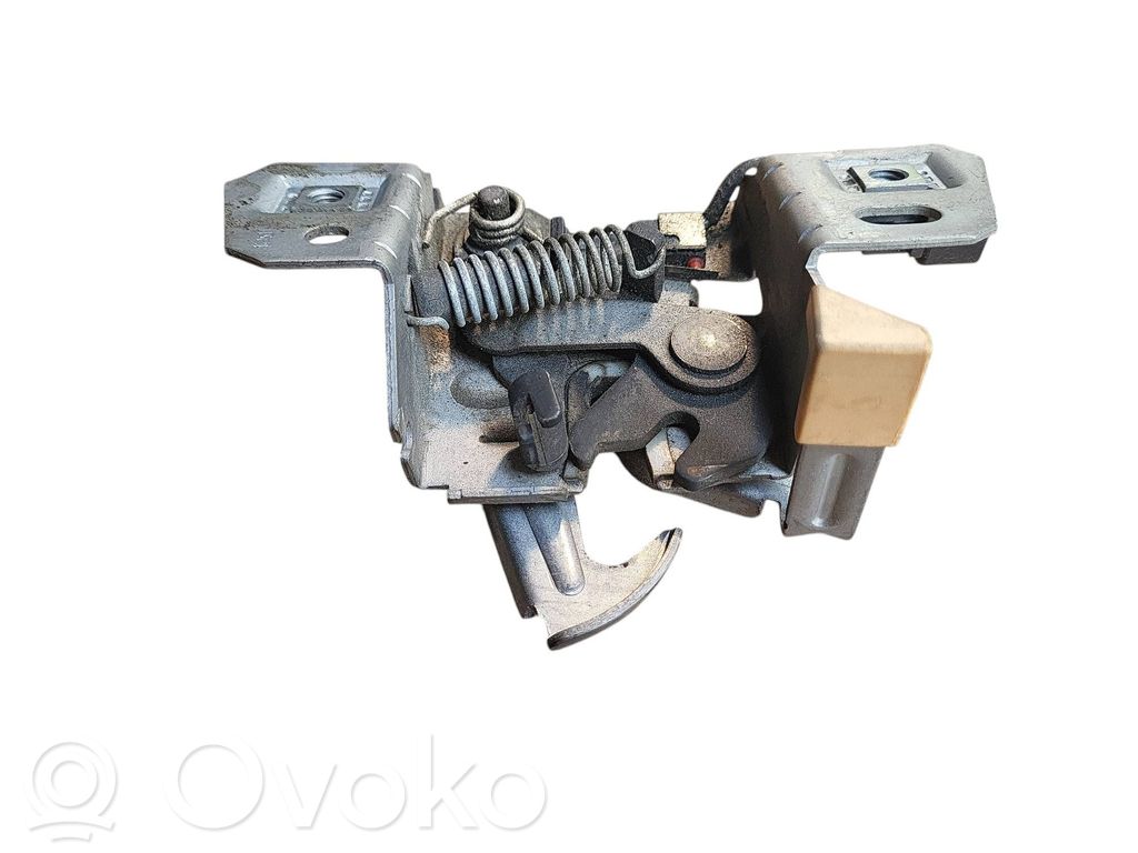 Volvo C30 Engine bonnet/hood lock/catch 