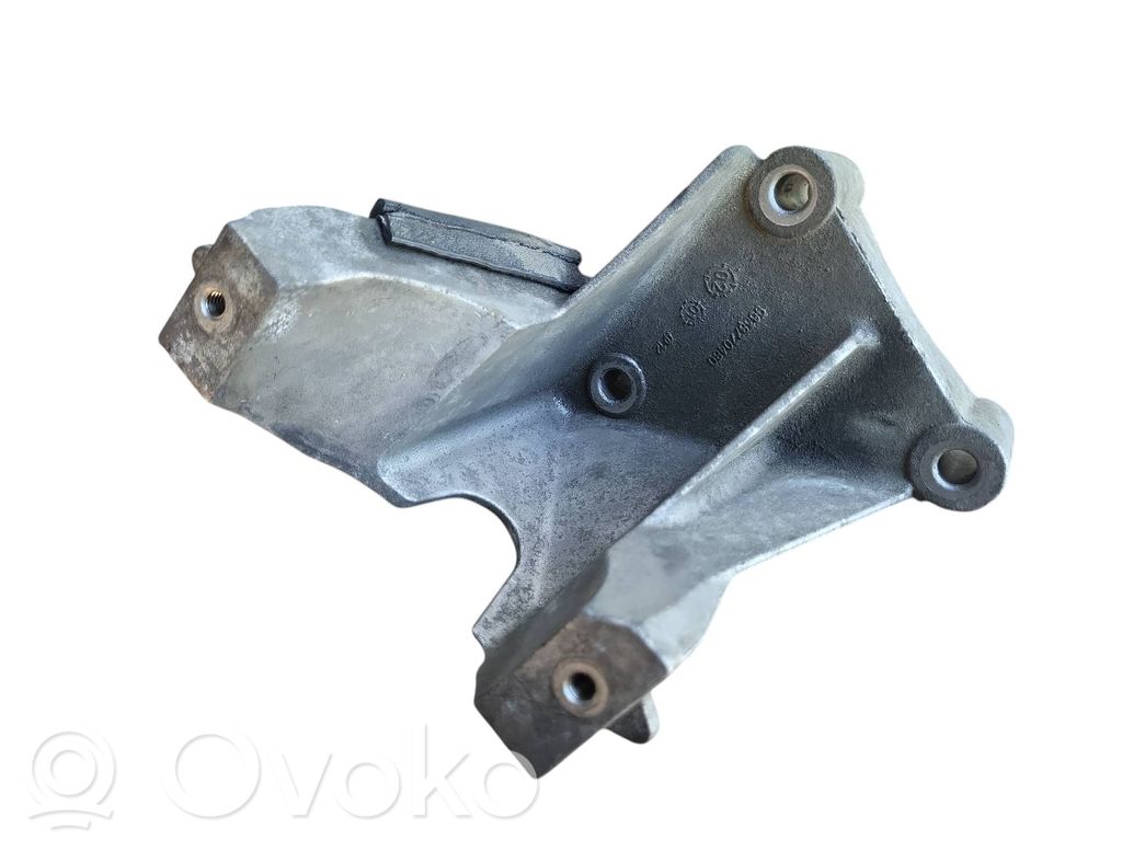 Peugeot 307 Fuel pump bracket 