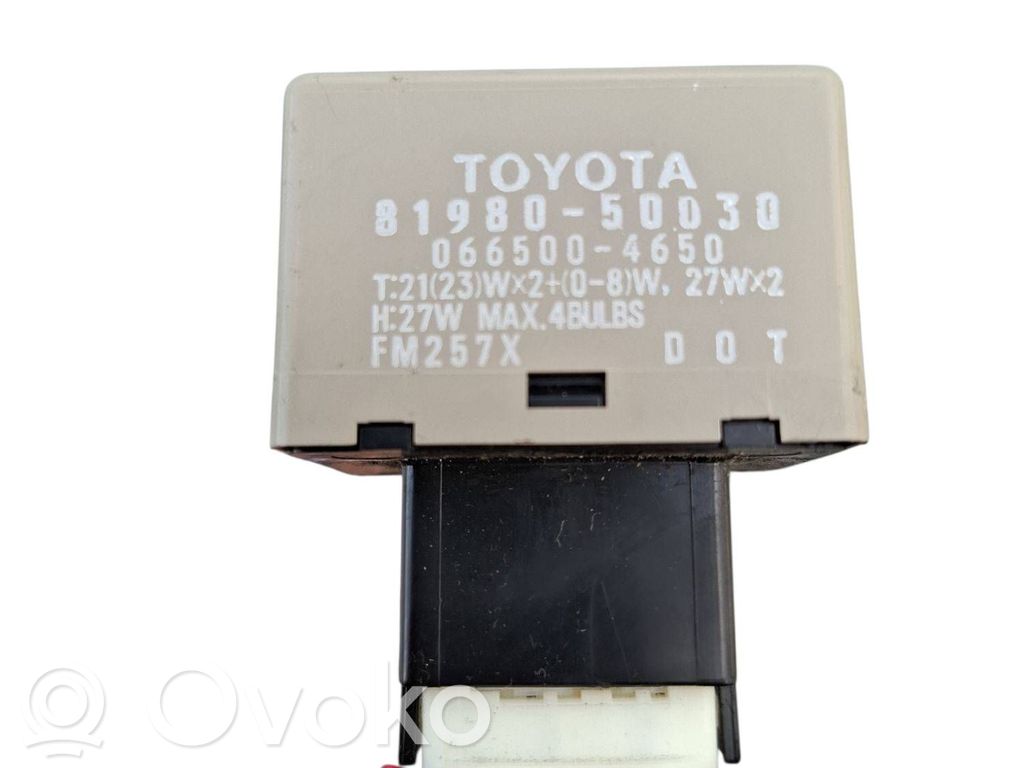 Toyota Corolla E120 E130 Cita veida releji 