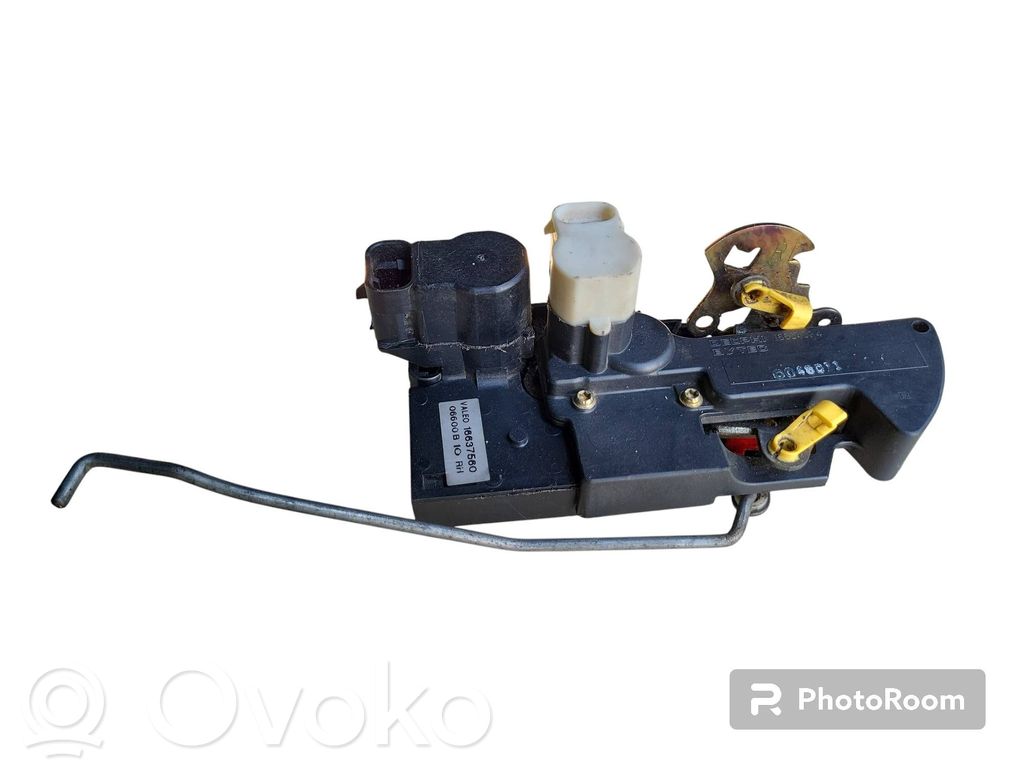 Opel Frontera B Priekšpusē slēdzene 