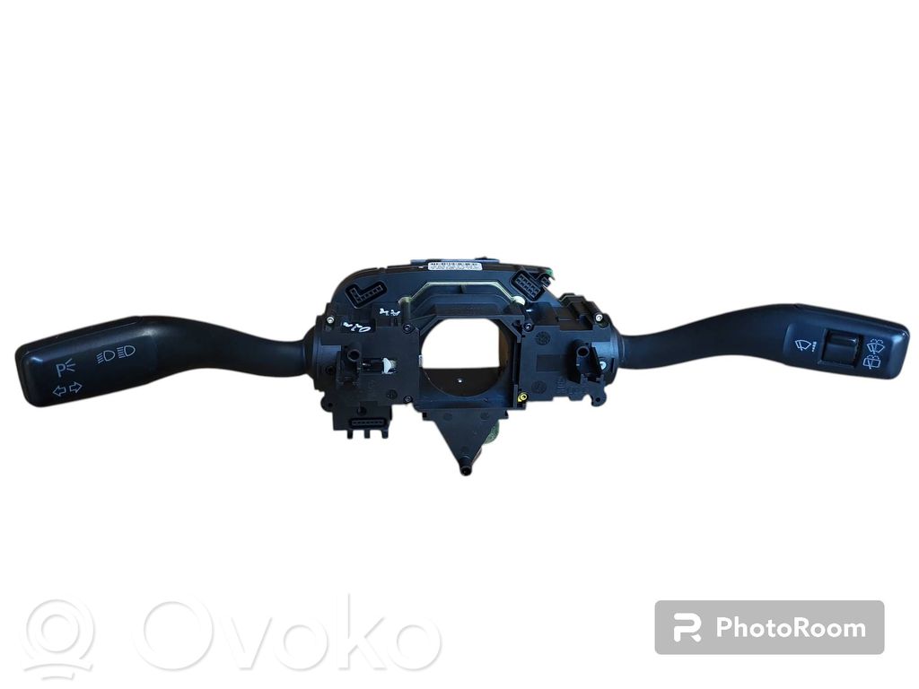 Audi A4 S4 B6 8E 8H Interruptor/palanca de limpiador de luz de giro 