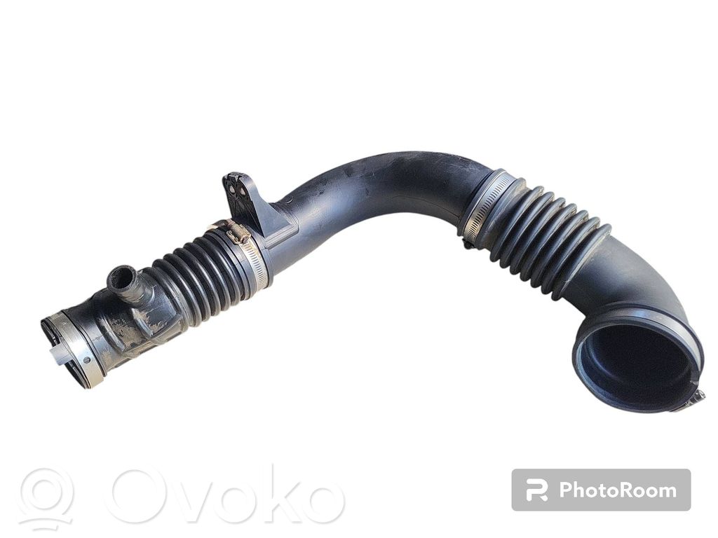 Subaru Outback Turbo air intake inlet pipe/hose 
