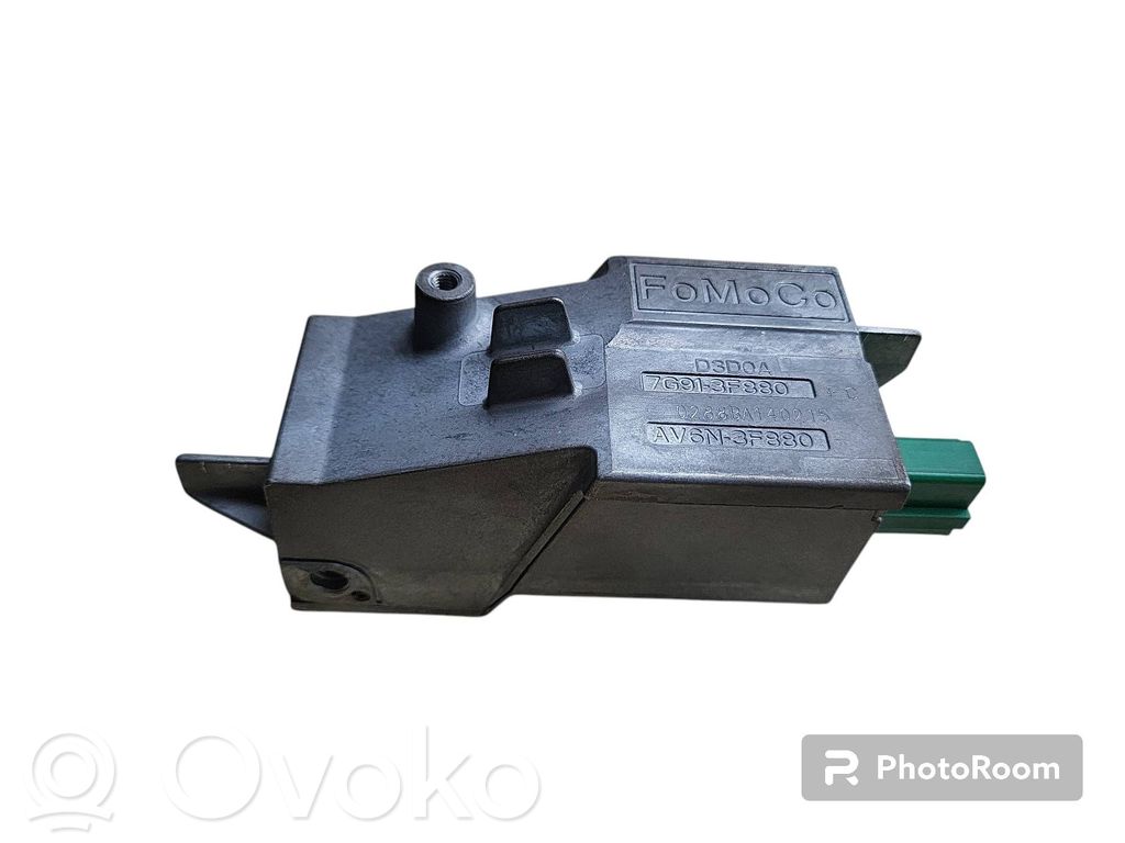 Ford Mondeo MK IV Vairo užraktas 