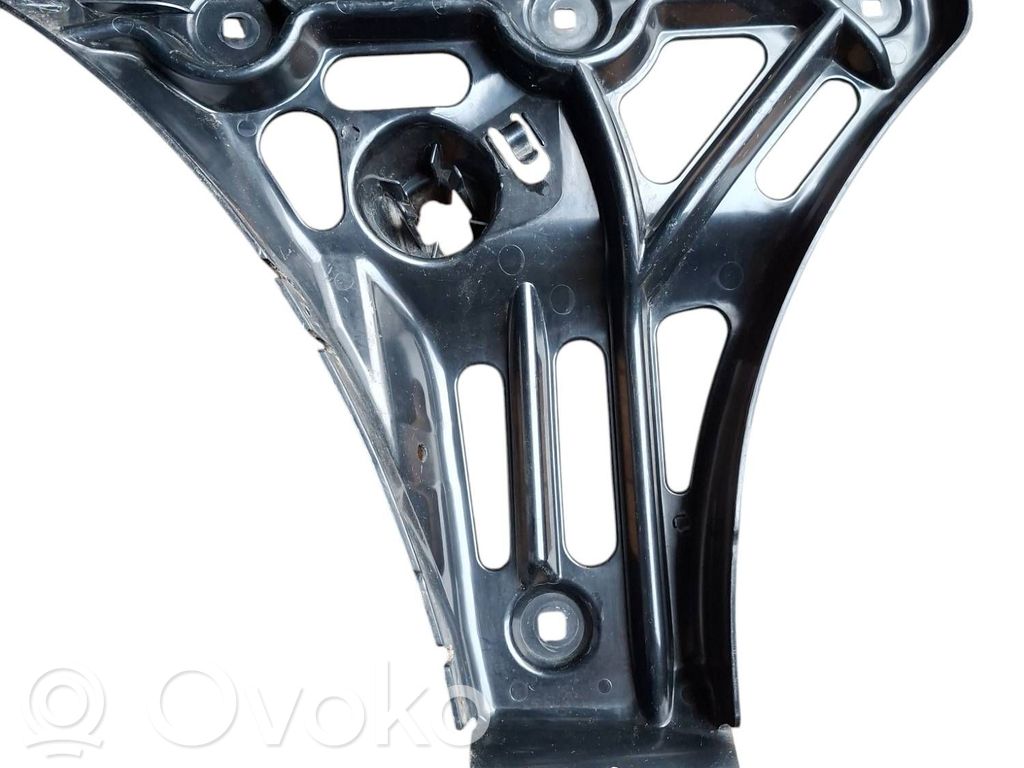BMW 5 E60 E61 Takapuskurin kannake 