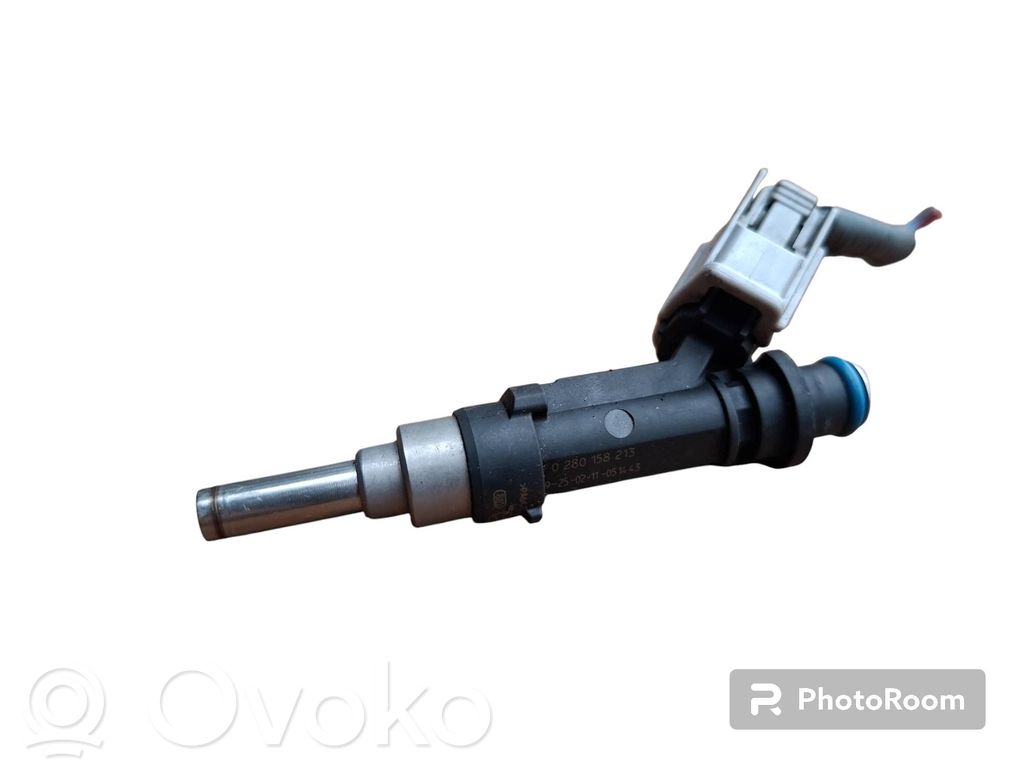 Toyota Yaris Inyector de combustible 