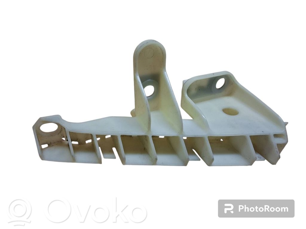 Rear bumper mounting bracket   NF4B6D