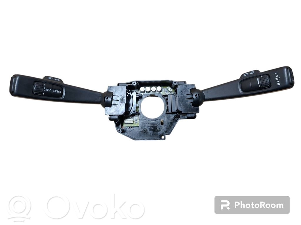 Volvo V50 Wiper turn signal indicator stalk/switch 