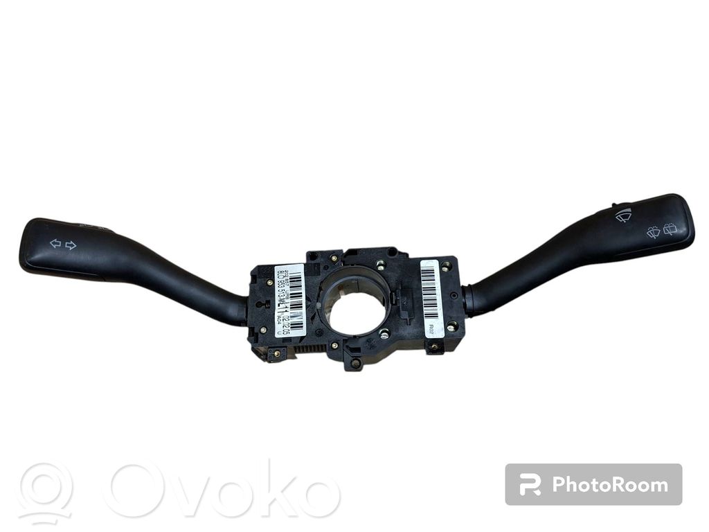 Volkswagen PASSAT B5.5 Interruptor/palanca de limpiador de luz de giro 